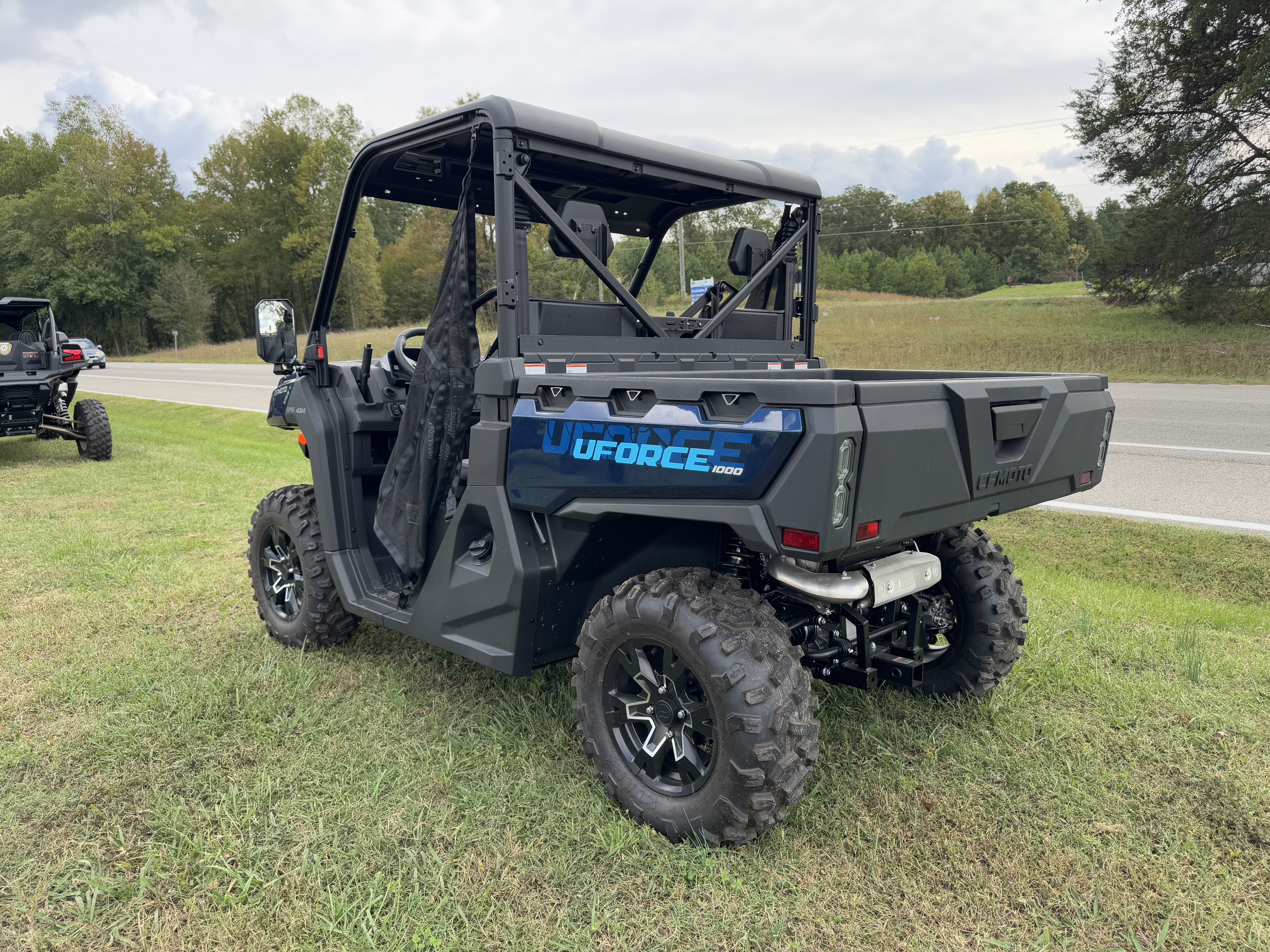 2025 CFMOTO UFORCE 1000 - Photo 5